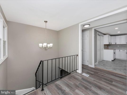 Chandelier, Interior, Kitchen, Marble, Pendant Lights, Recessed Lighting, Wood Texture Flooring