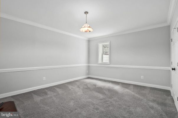 Empty room, Interior, Pendant Lights