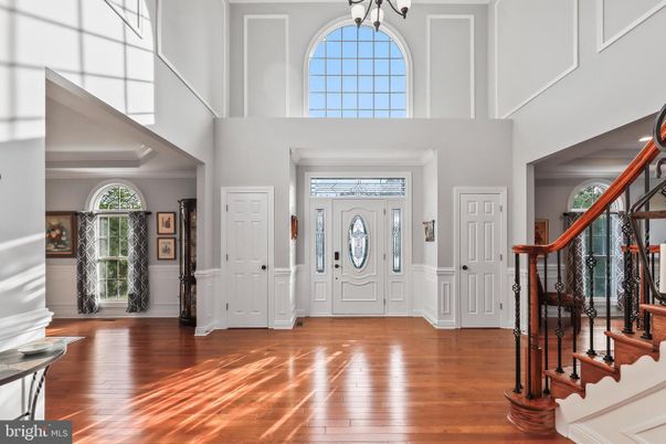 Chandelier, Interior, Wood Texture Flooring