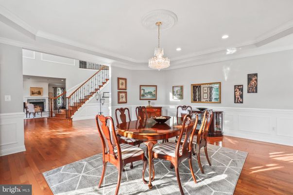 Chandelier, Dining room, Fireplace, Interior, Recessed Lighting, Wood Texture Flooring