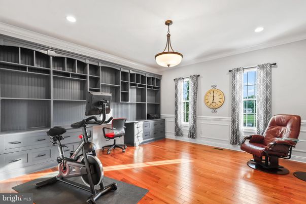 Fitness Equipment, Home Office, Interior, Recessed Lighting, Wood Texture Flooring