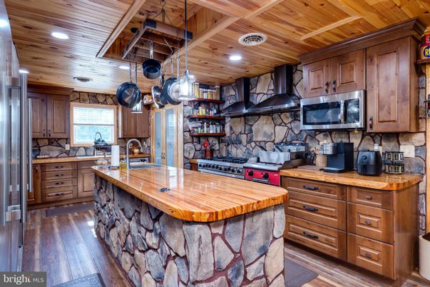 Interior, Kitchen, Recessed Lighting, Stainless Steel Appliances, Wooden Ceilings, Wood Texture Flooring