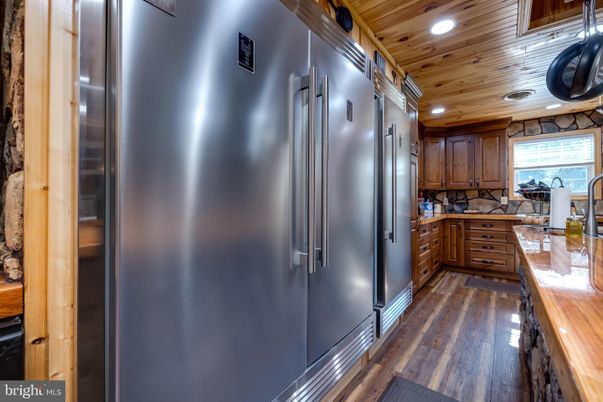 Interior, Kitchen, Recessed Lighting, Wooden Ceilings, Wood Texture Flooring