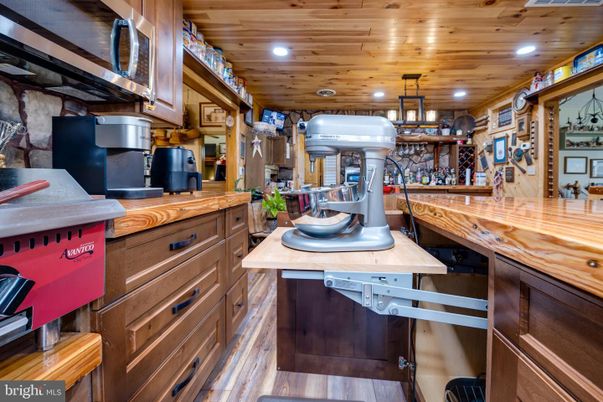 Interior, Kitchen, Recessed Lighting, Wooden Ceilings, Wood Texture Flooring