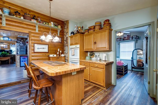 Interior, Kitchen, Pendant Lights, Wood Texture Flooring
