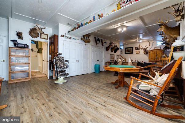 Billiard Table, Game Room, Interior, Wood Texture Flooring