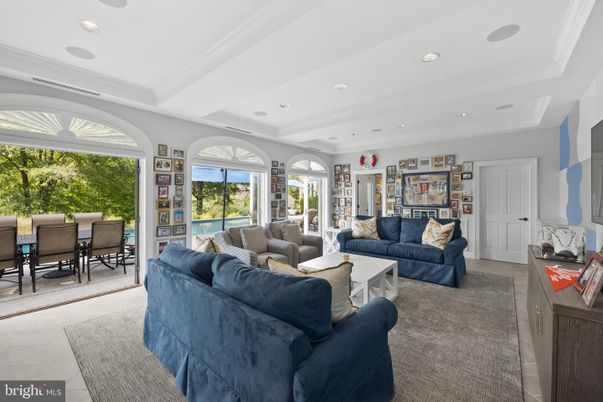 Dining room, Interior, Living room, Recessed Lighting