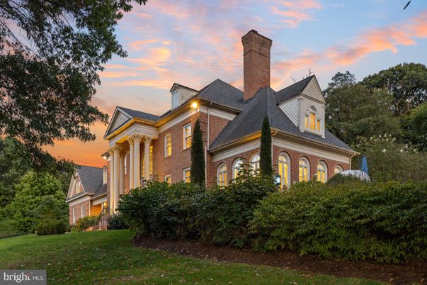 Exterior, Facade, Brick Facade, Queen Anne Victorian