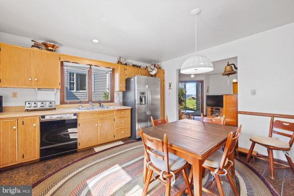 Dining room, Interior, Kitchen, Pendant Lights, Recessed Lighting