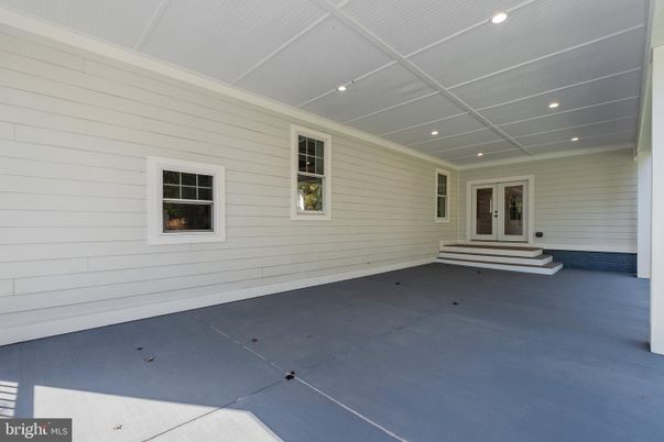 Exterior, Recessed Lighting