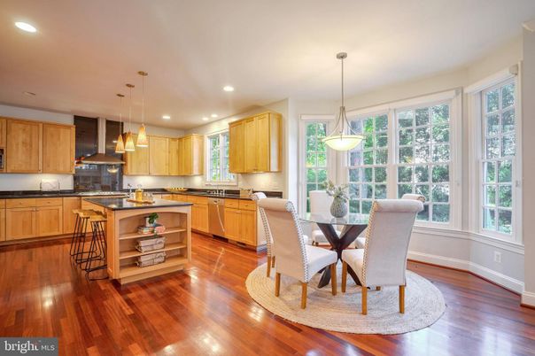Dining room, Interior, Kitchen, Pendant Lights, Recessed Lighting, Wood Texture Flooring
