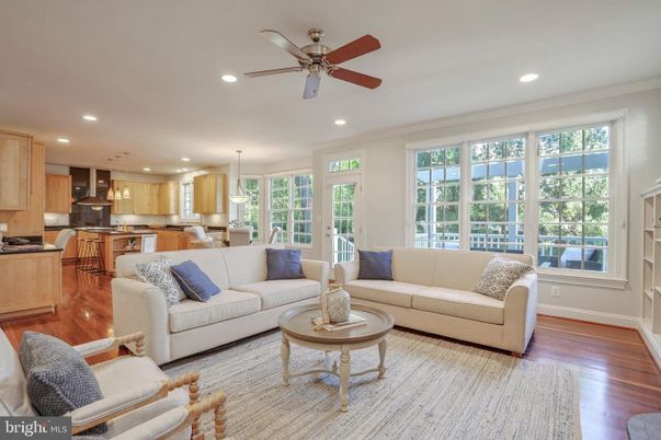 Interior, Kitchen, Living room, Pendant Lights, Recessed Lighting, Wood Texture Flooring