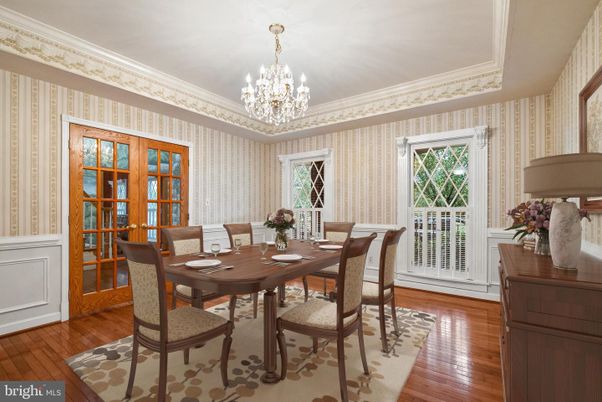 Chandelier, Dining room, Interior, Wood Texture Flooring
