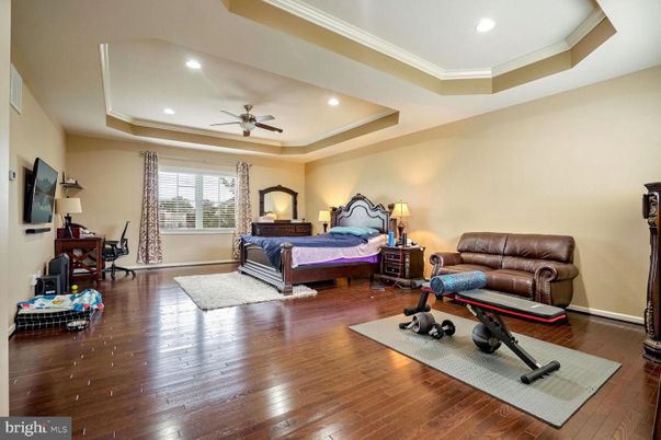 Bedroom, Fitness Equipment, Interior, Recessed Lighting, Wood Texture Flooring