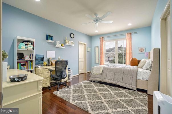 Bedroom, Home Office, Interior, Recessed Lighting, Wood Texture Flooring