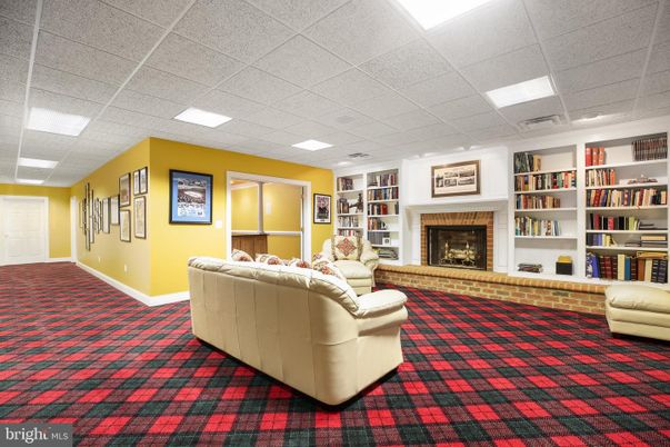 Fireplace, Interior, Living room, Recessed Lighting