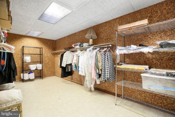 Interior, Walk-in Closets