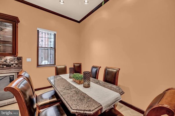 Dining room, Interior, Recessed Lighting