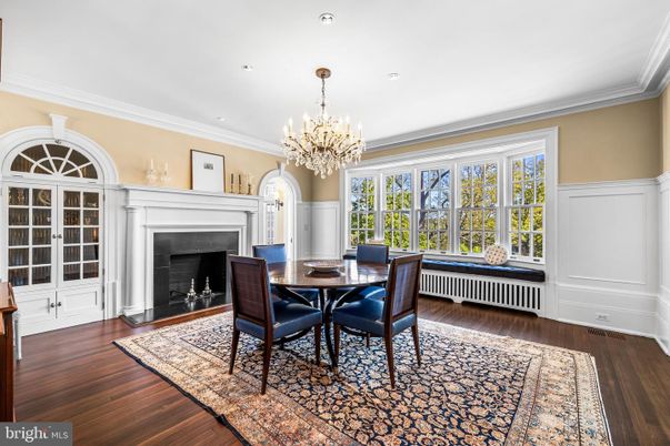 Chandelier, Dining room, Fireplace, Interior, Recessed Lighting, Wood Texture Flooring