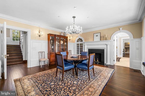 Chandelier, Dining room, Fireplace, Interior, Recessed Lighting, Wood Texture Flooring