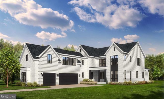 Attached, Exterior, Facade, Farmhouse