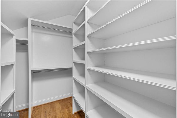 Interior, Walk-in Closets, Wood Texture Flooring
