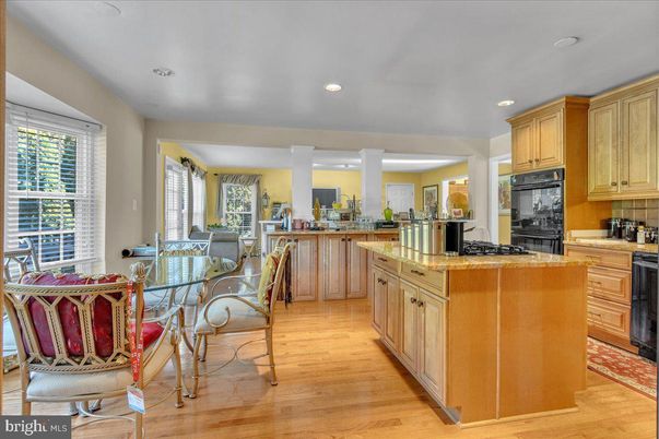 Dining room, Interior, Kitchen, Recessed Lighting, Wood Texture Flooring