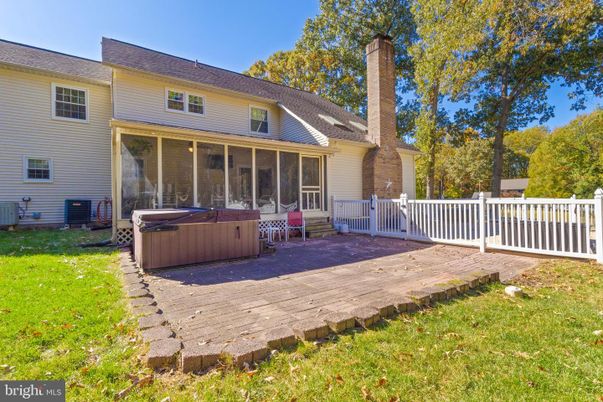 Backyard, Exterior, Hot Tub