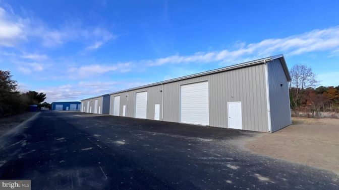 Detached Garage, Exterior