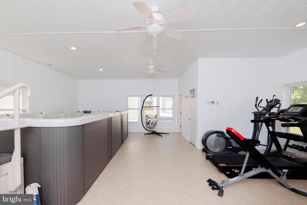 Fitness Equipment, Interior, Recessed Lighting