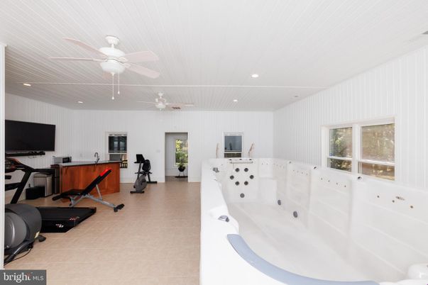 Fitness Equipment, Interior, Recessed Lighting