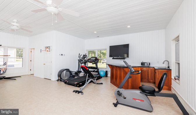 Fitness Equipment, Interior, Recessed Lighting