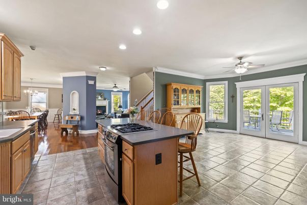 Chandelier, Dining room, Interior, Kitchen, Recessed Lighting, Wood Texture Flooring