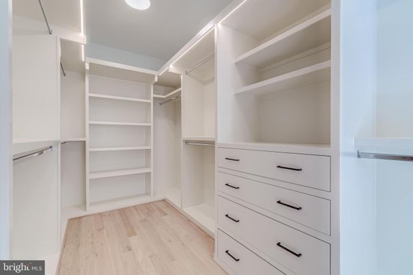 Interior, Recessed Lighting, Walk-in Closets, Wood Texture Flooring