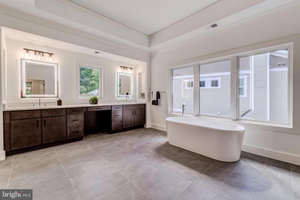 Bathroom, Dual Sink Vanities, Free Standing Baths, Interior
