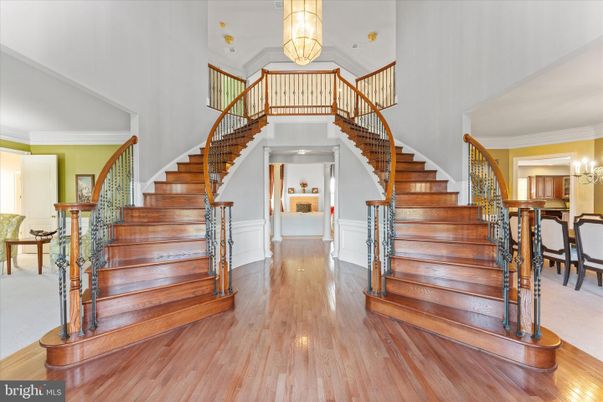 Chandelier, Dining room, Interior, Pendant Lights, Wood Texture Flooring