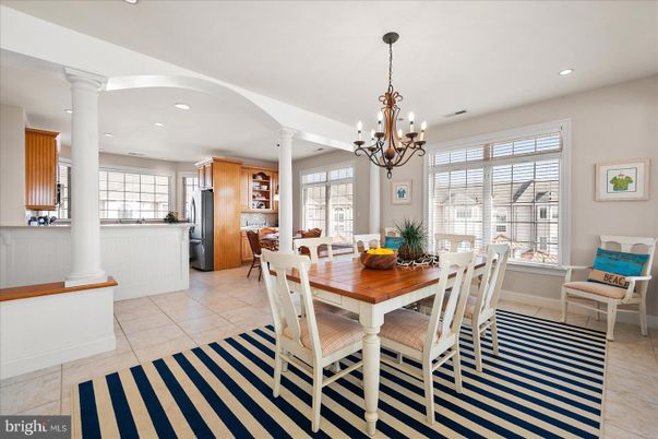 Chandelier, Dining room, Interior, Kitchen, Recessed Lighting