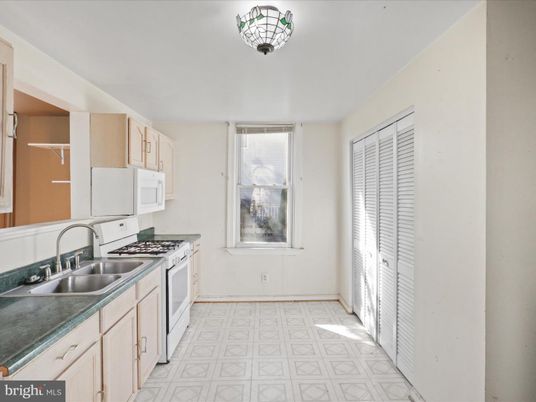 Interior, Kitchen