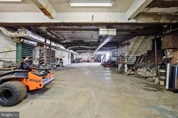 Garage, Interior, Stone Walls