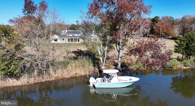 Exterior, Lake, Solar Panels