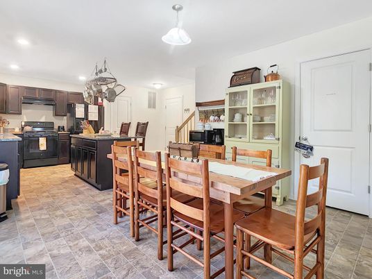 Dining room, Interior, Kitchen, Recessed Lighting