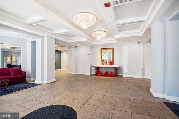 Chandelier, Interior, Recessed Lighting