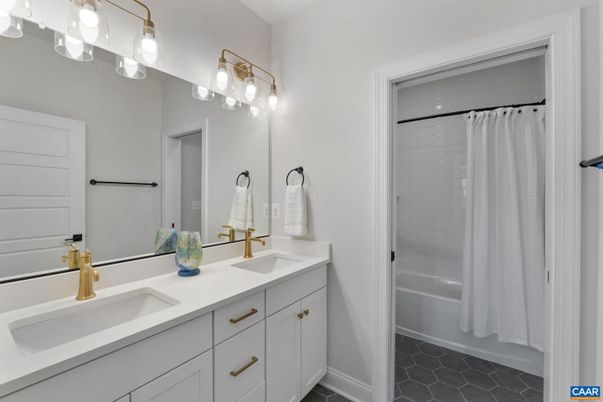Bathroom, Dual Sink Vanities, Interior