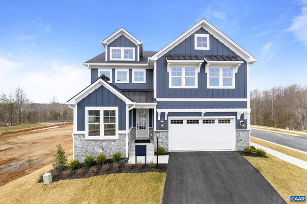 Attached, Exterior, Facade, Farmhouse