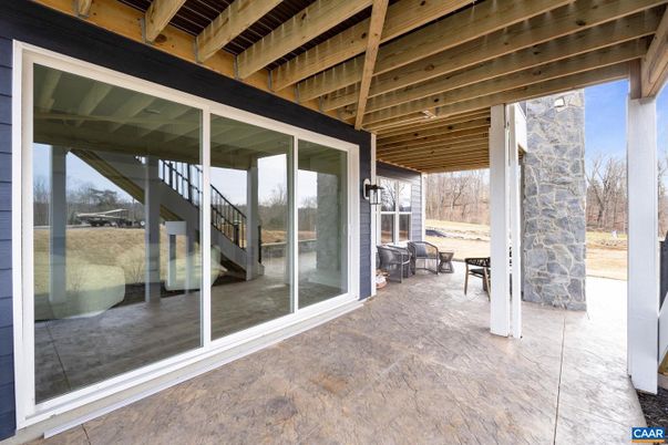 Exterior, Wooden Beams