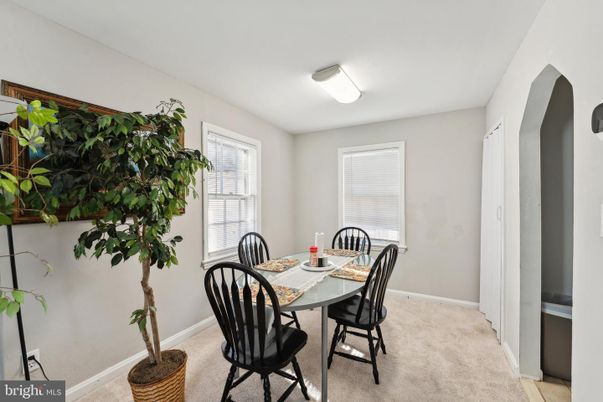 Dining room, Interior