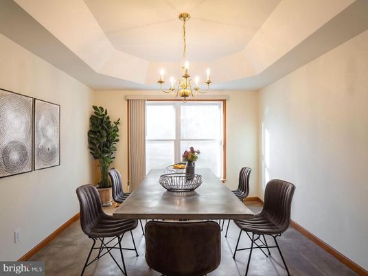 Chandelier, Dining room, Interior