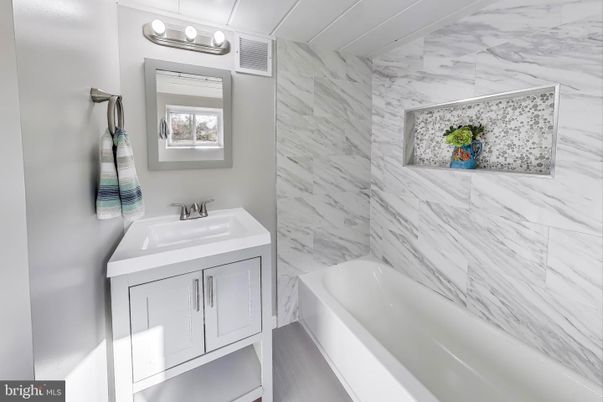 Bathroom, Interior, Marble Walls