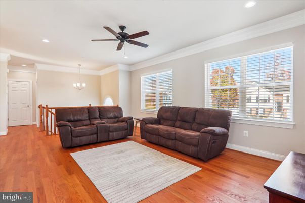 Interior, Living room, Pendant Lights, Recessed Lighting, Wood Texture Flooring