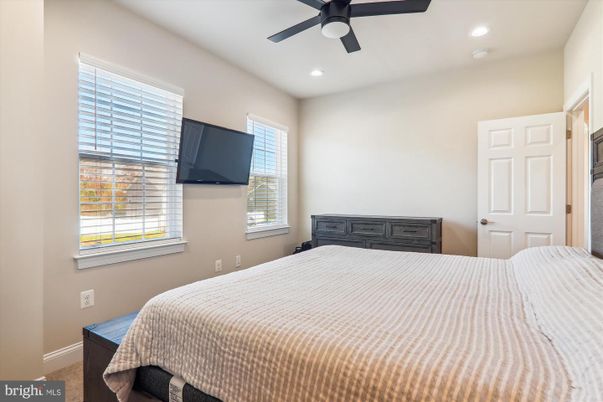 Bedroom, Interior, Recessed Lighting